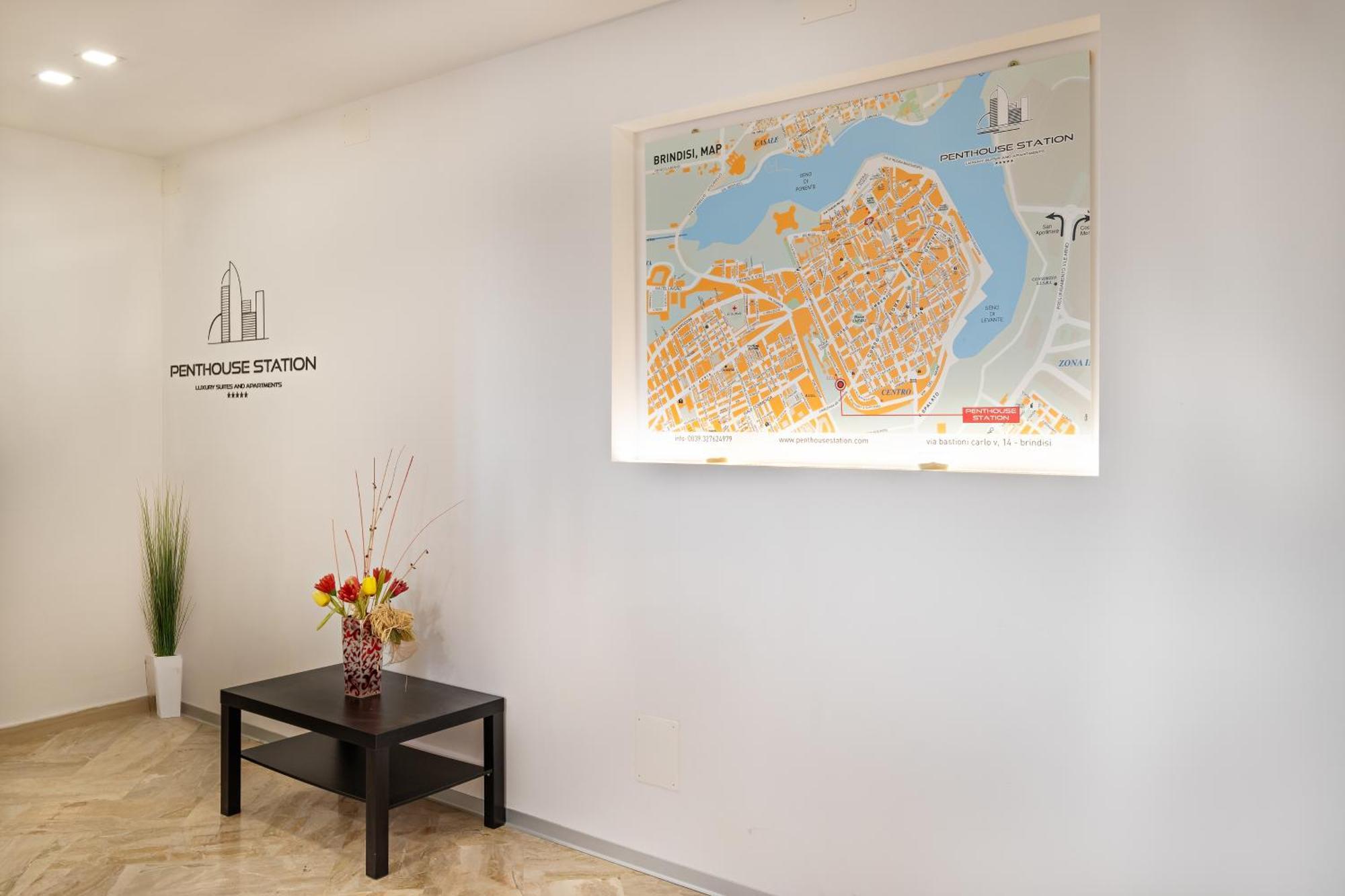 Penthouse Station Luxury Apts Le Dimore Brindisi Eksteriør billede