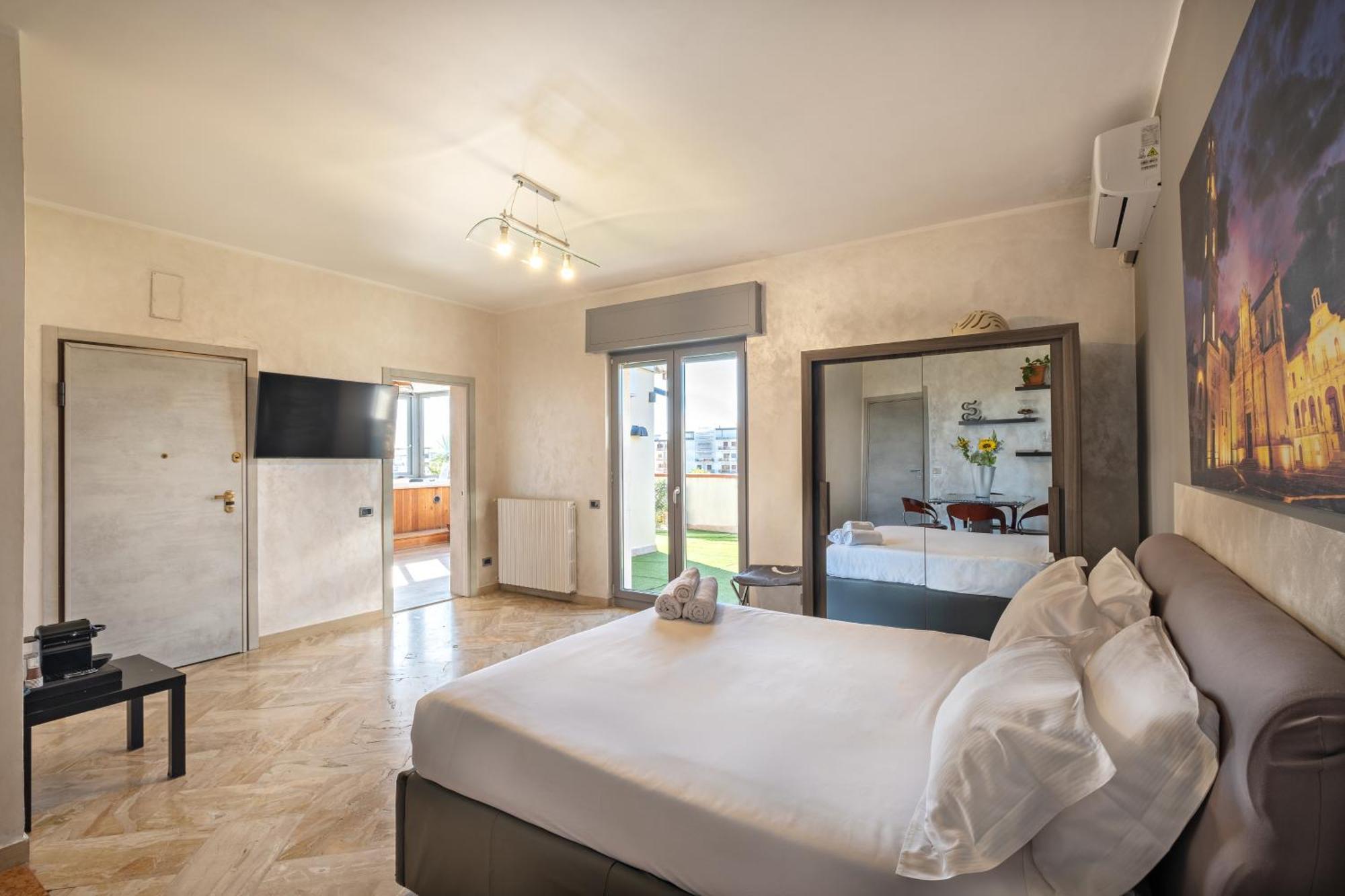 Penthouse Station Luxury Apts Le Dimore Brindisi Eksteriør billede